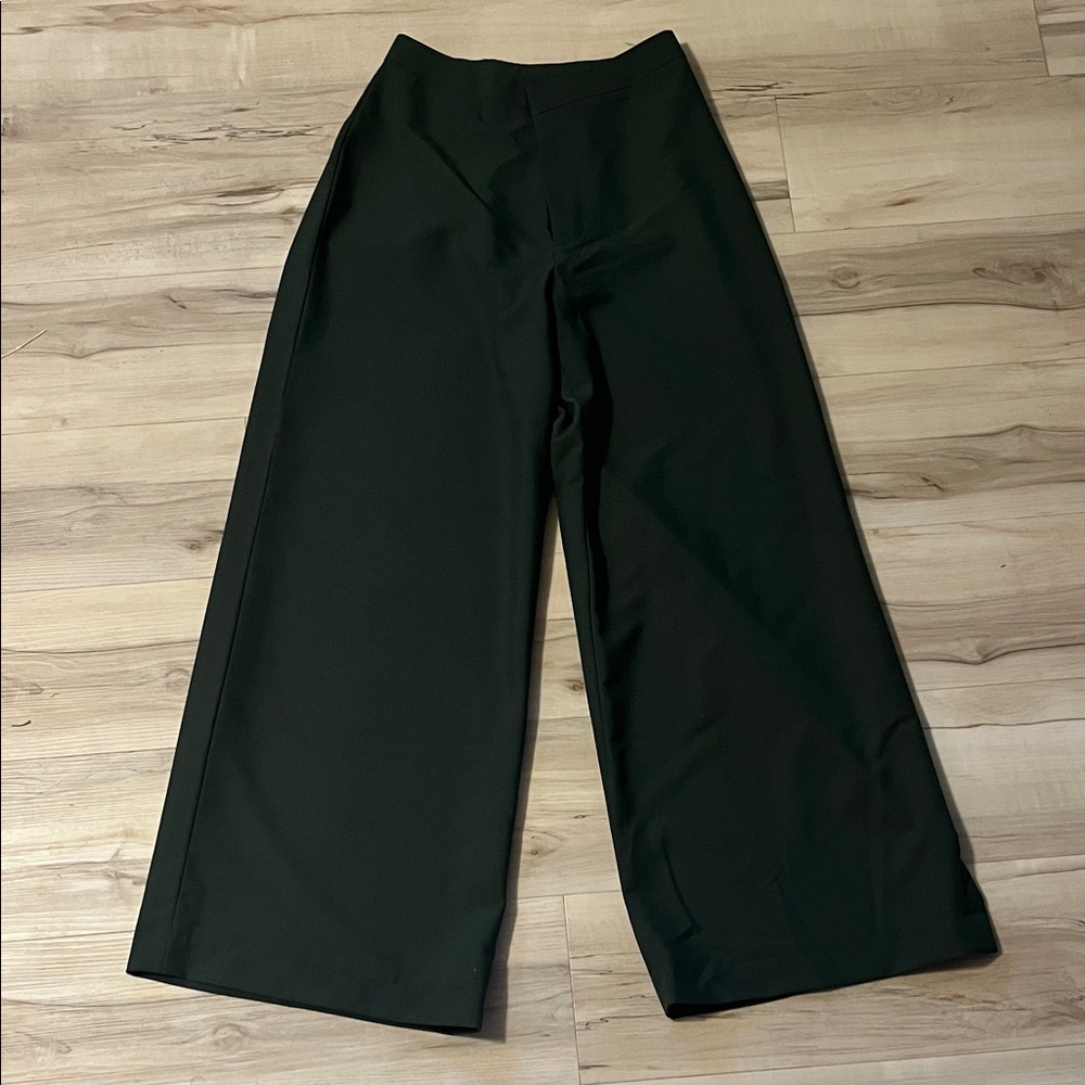 Elegant Black Wide-Leg Women's Pants